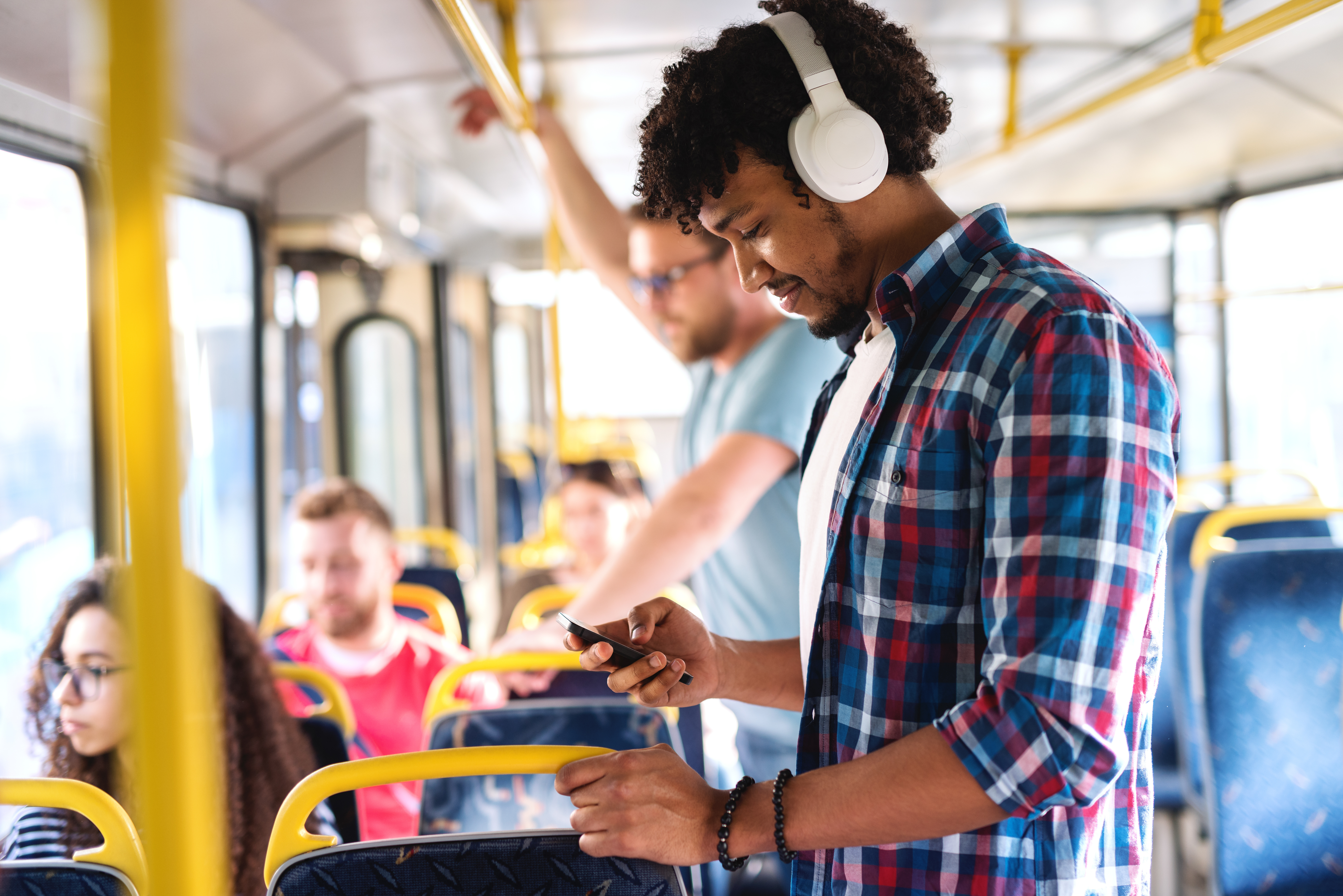 Drastically Improve Rider Experience and Safety with Automatic Voice Announcements
